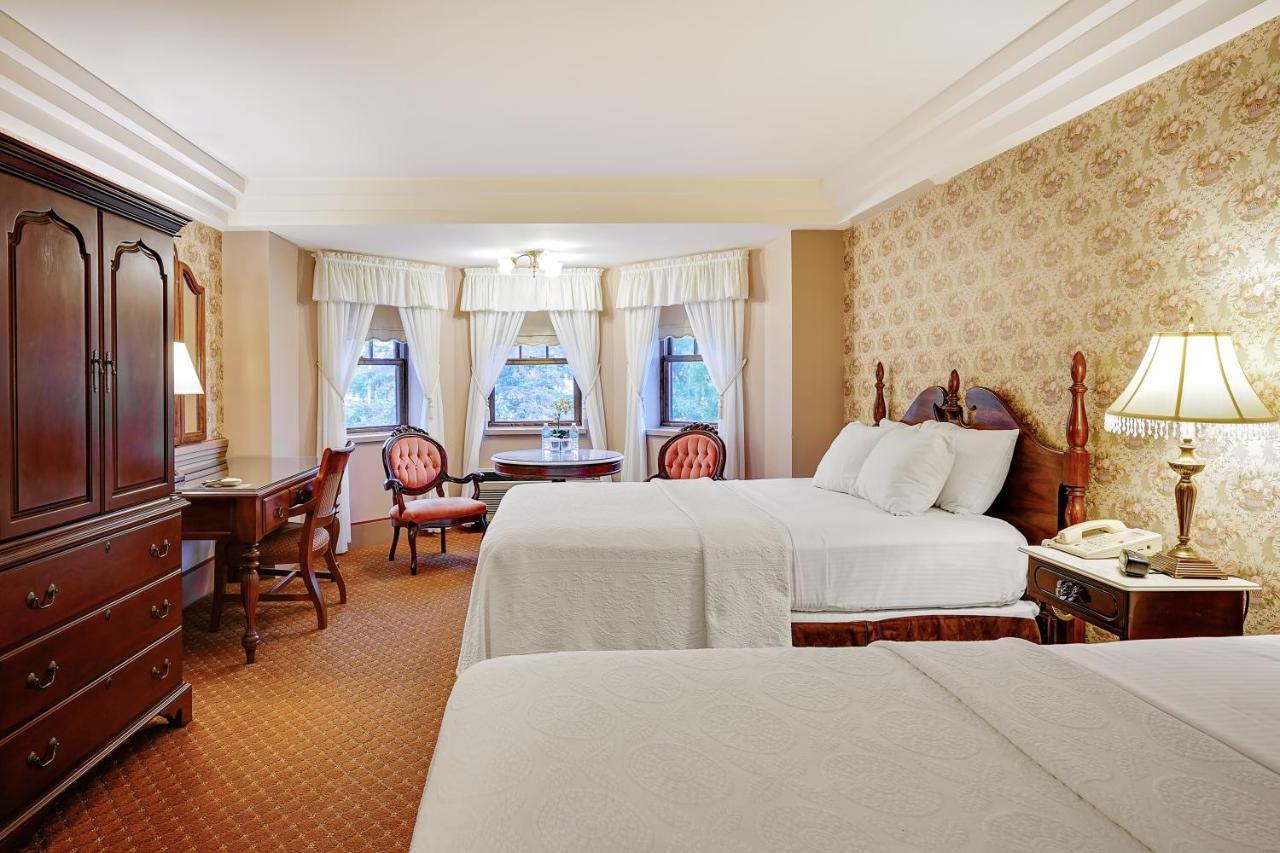 The Clarkson Inn Potsdam Bagian luar foto